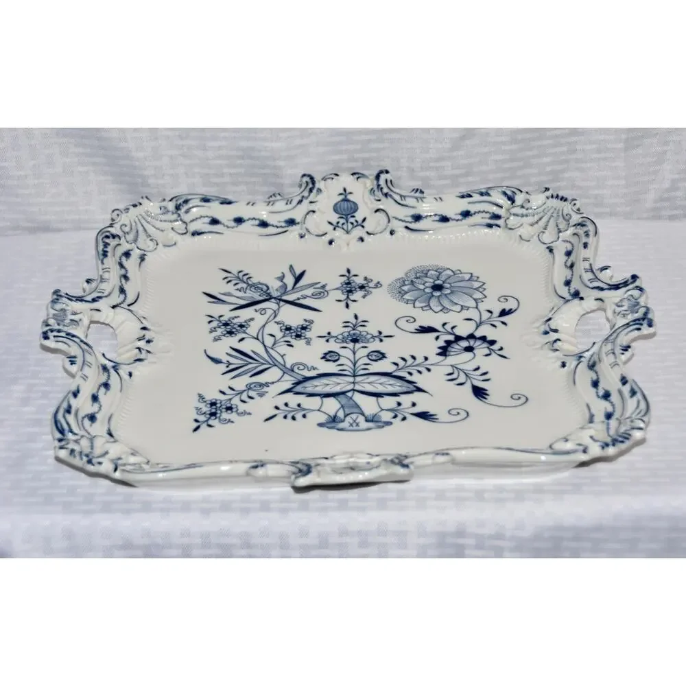 Large Meissen Porcelain Serving Tray Platter in ‘Blue Onion’ Pattern